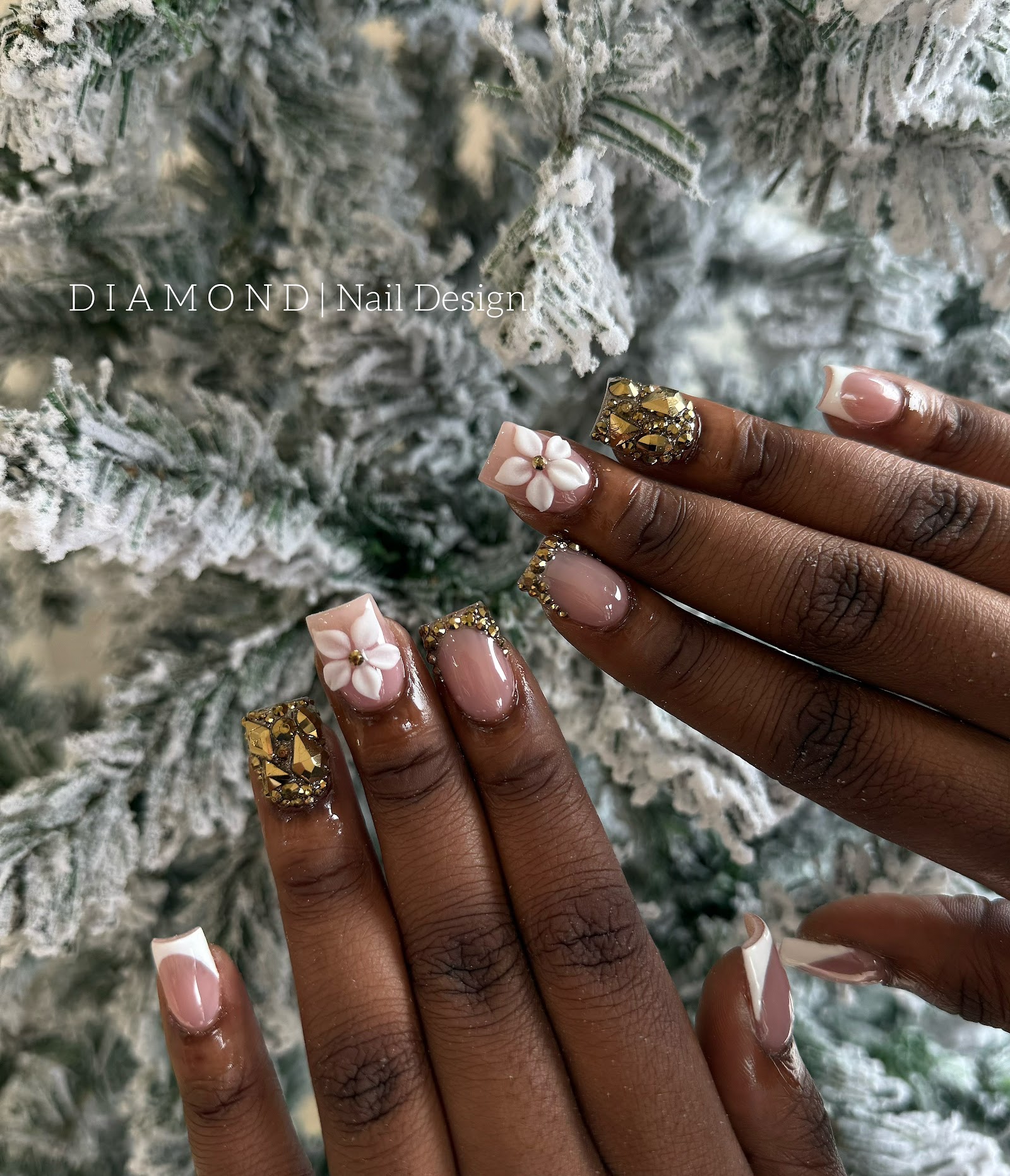 Diamond Nail & Spa logo